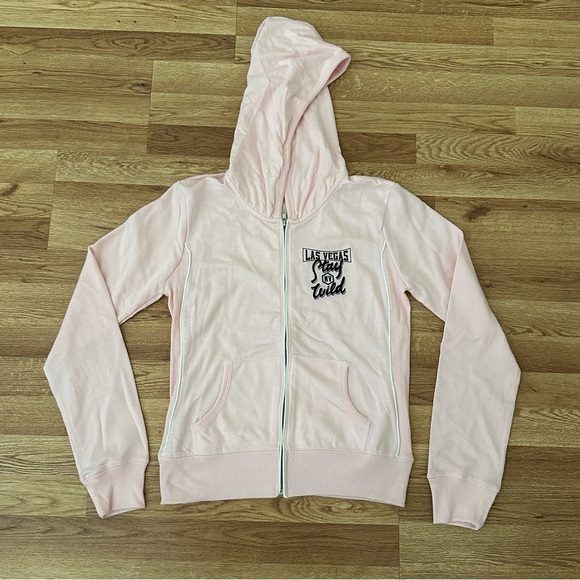 Rogue Apparel Las Vegas Women’s Zipper Front Hoodie Pink Size XL NWOT - Picture 3 of 7